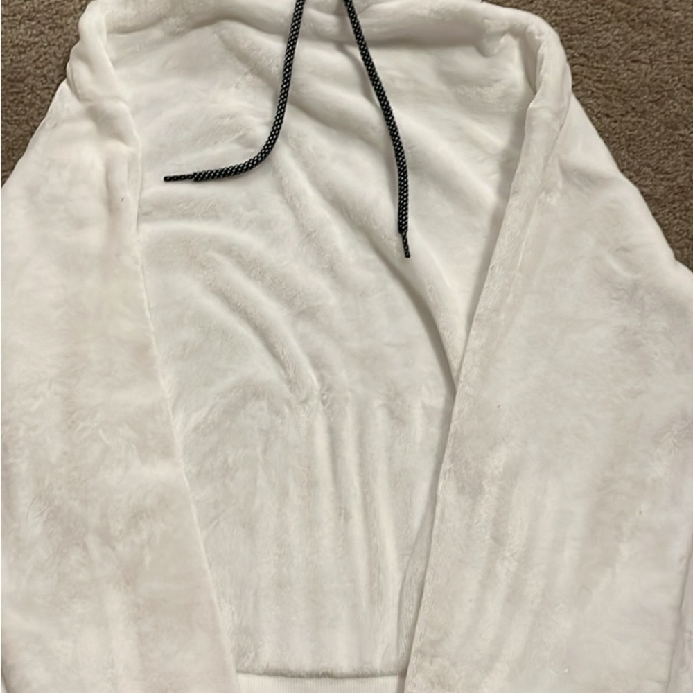 Cozy White Hooded Robe